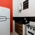 Renovado E Completo A 200M Da Praia | Nsc 1085/914